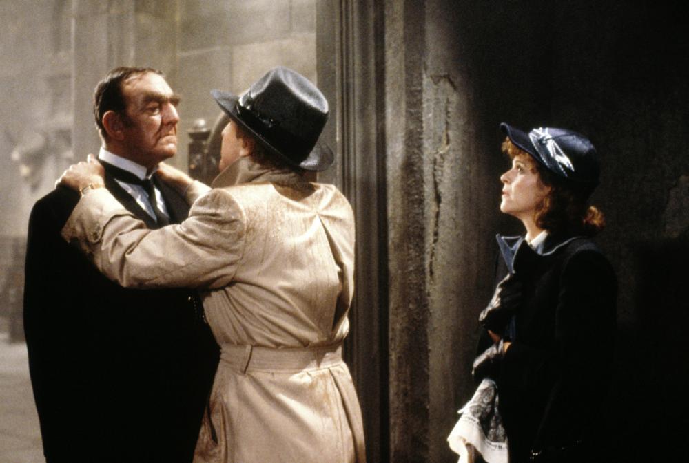 HAUNTED HONEYMOON, Gene Wilder (center), Gilda Radner, 1986, ©Orion Pictures