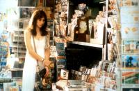 NUTS FOR LOVE, Ariadna Gil, 2000