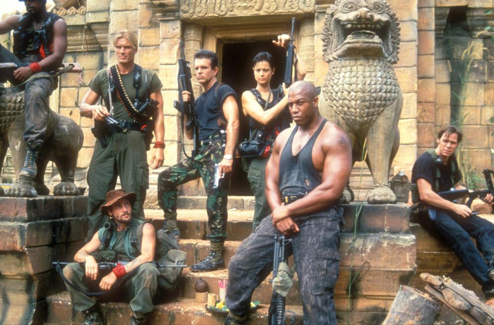MEN OF WAR, Dolph Lundgren (second from left, standing), Tommy 'Tiny' Lister (second from right), 1994. ©Miramax