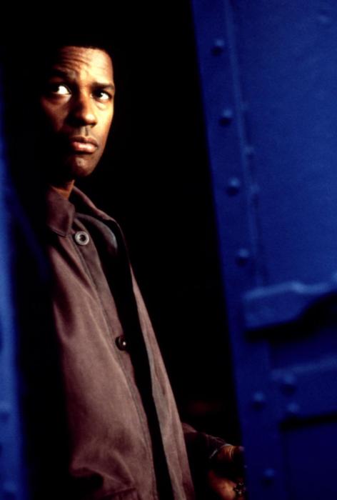 FALLEN, Denzel Washington, 1998 FALLEN, Denzel Washington, 1998