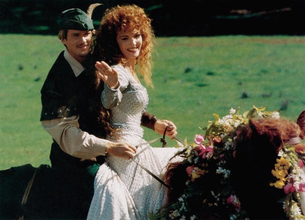 ROBIN HOOD: MEN IN TIGHTS, from left, Cary Elwes, Amy Yasbeck, 1993, TM & Copyright ©20th Century Fox Film Corp.