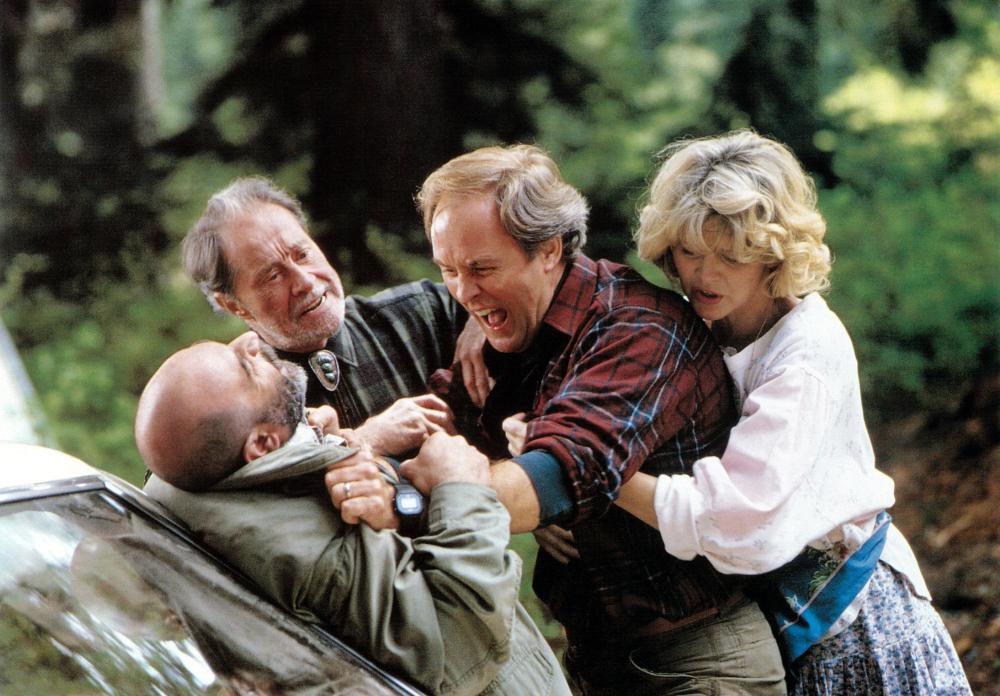 HARRY AND THE HENDERSONS, from left: David Suchet, Don Ameche, John Lithgow, Melinda Dillon, 1987. ©Universal